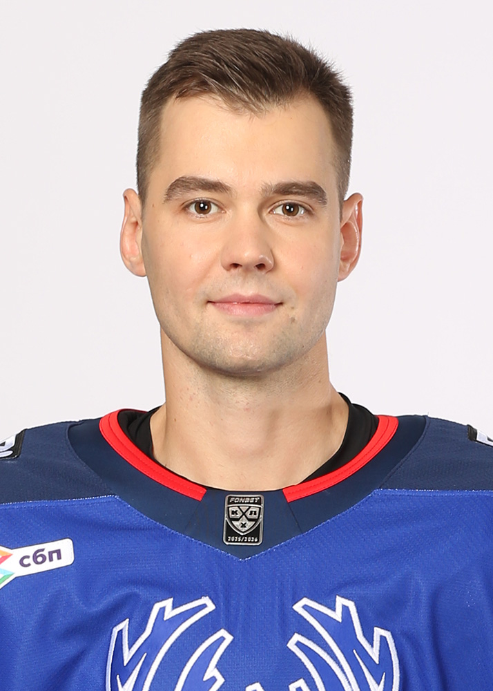 Максим Летунов