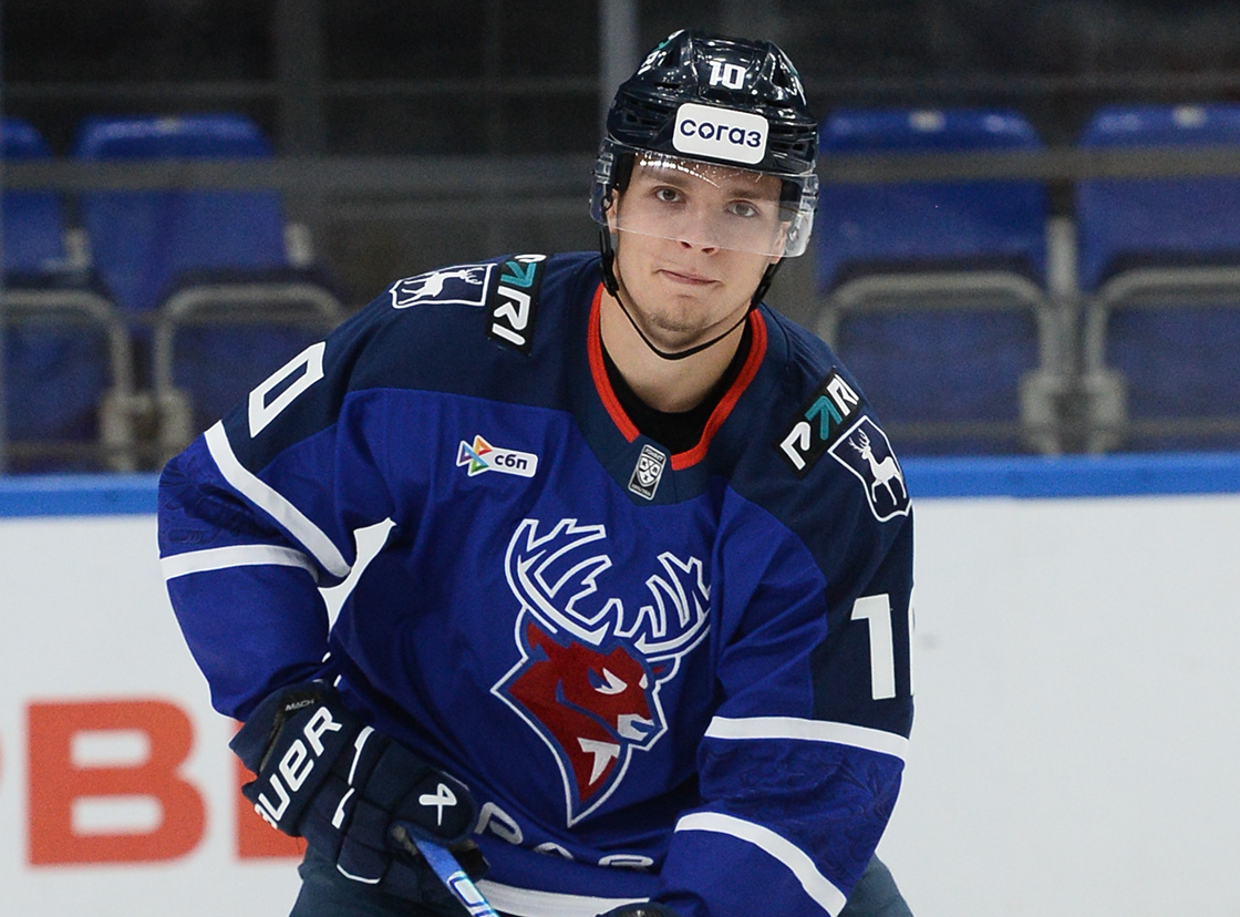 Владислав Фирстов